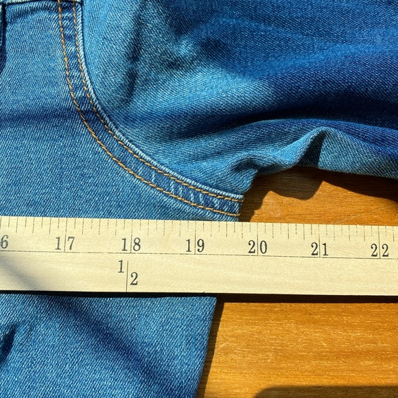 Denim jacket medium blue color. - Picture 12 of 12